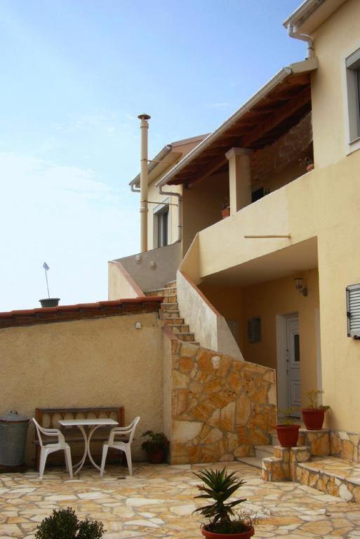 Afión Hellmann Apartments מראה חיצוני תמונה
