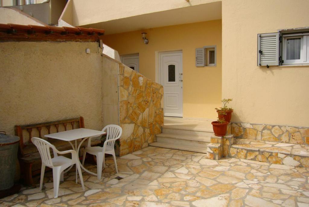 Afión Hellmann Apartments מראה חיצוני תמונה